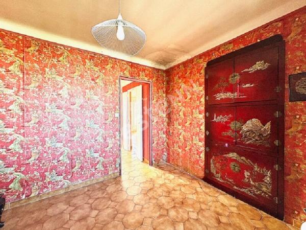 Appartement à rafraichir Marseille 8ème de 55 m²  RESIDENCE LE COLLET VIEILLE CHAPELLE