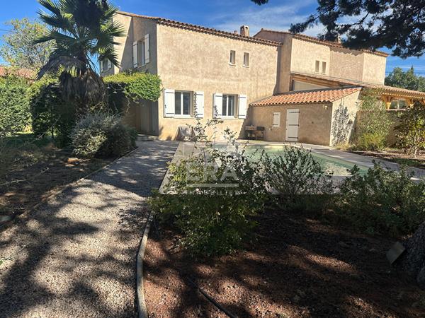 A VENDRE 83470 SAINT MAXIMIN LA SAINTE BAUME MAISON T5 DE 120M² SUR 1200M² DE JARDIN PISCINE DEPENDANCE