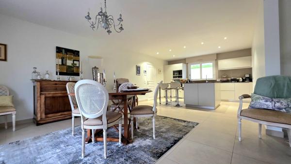 Maison à SAINT AVE (56890)