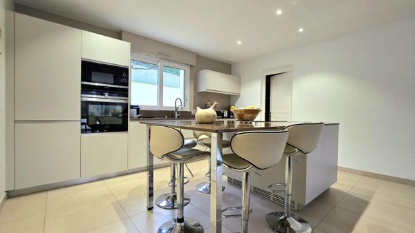 Maison à SAINT AVE (56890)