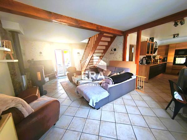 MAISON T8 A VENDRE - PERIPHERIE DE BLOIS ? FAMILIALE, TRES BON ETAT, SPACIEUSE, SOUS-SOL, TERRASSES ET GARAGE