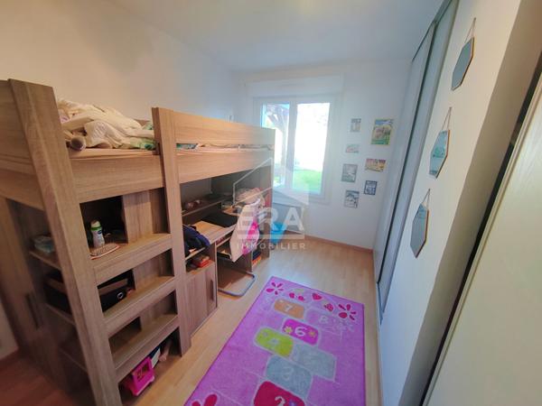 MAISON T8 A VENDRE - PERIPHERIE DE BLOIS ? FAMILIALE, TRES BON ETAT, SPACIEUSE, SOUS-SOL, TERRASSES ET GARAGE