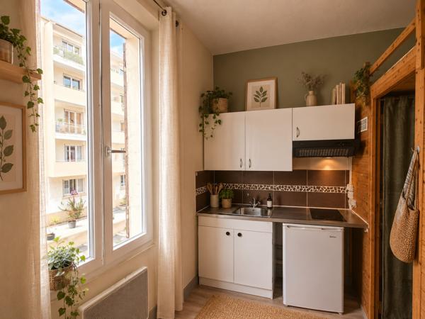 Immeuble 84.58 m² 2 etage(s)