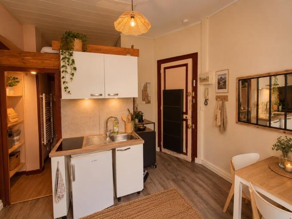 Immeuble 84.58 m² 2 etage(s)