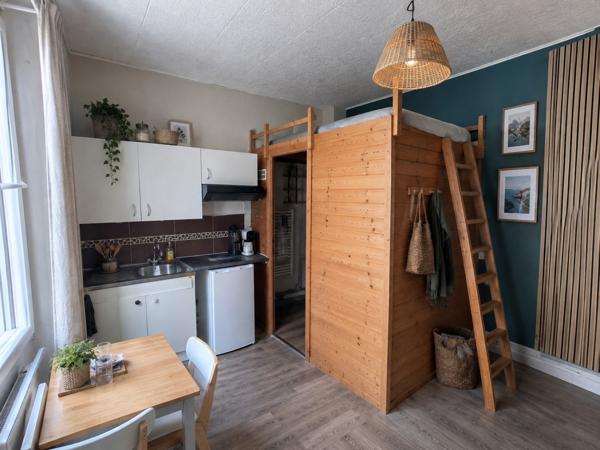 Immeuble 84.58 m² 2 etage(s)