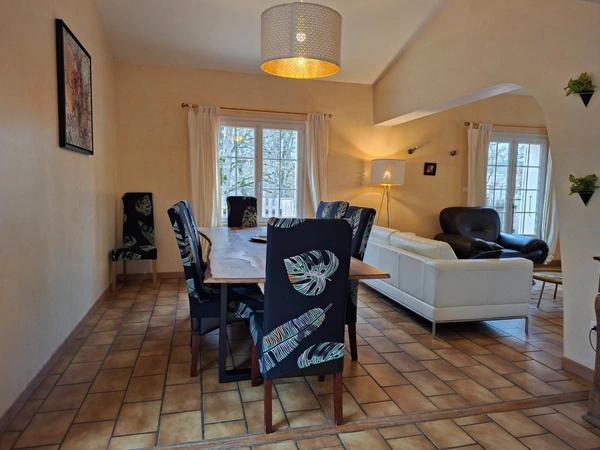 Maison à vendre 6 pièces 220m² AIGLUN (04)