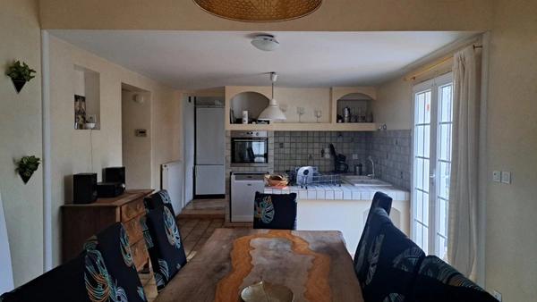 Maison à vendre 6 pièces 220m² AIGLUN (04)