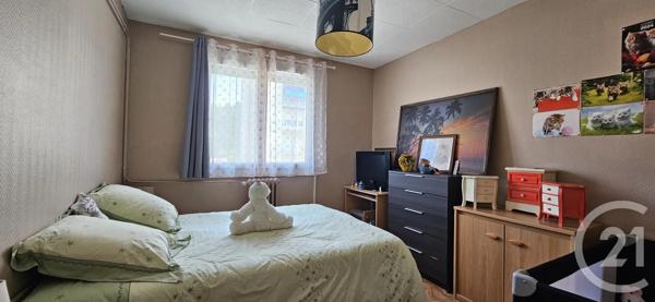 Appartement F4 à vendre  4 pièces - 70 m 2   MONTLUCON  - 03