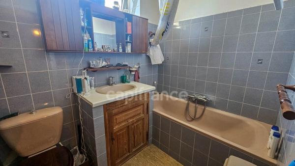 Maison à vendre AUTRUY SUR JUINE (45), maison de 5 pièces avec cave sur terrain clos.