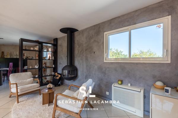 Maison de plain-pied avec piscine, 4 chambres et 3 008 m² de terrain
