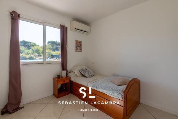Maison de plain-pied avec piscine, 4 chambres et 3 008 m² de terrain