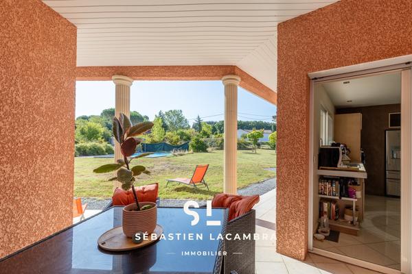 Maison de plain-pied avec piscine, 4 chambres et 3 008 m² de terrain