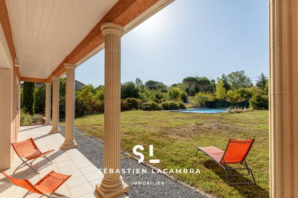 Maison de plain-pied avec piscine, 4 chambres et 3 008 m² de terrain