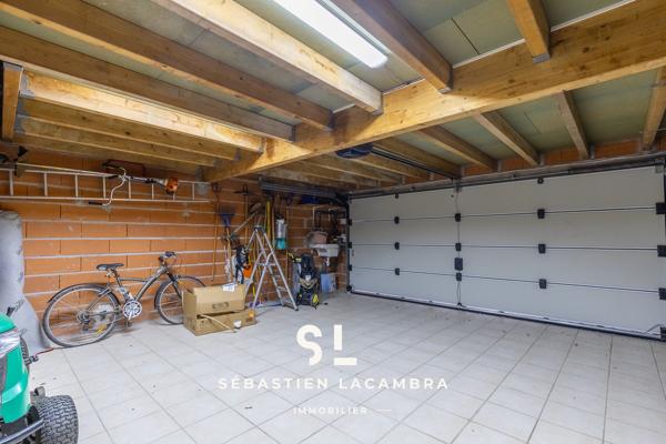 Maison de plain-pied avec piscine, 4 chambres et 3 008 m² de terrain