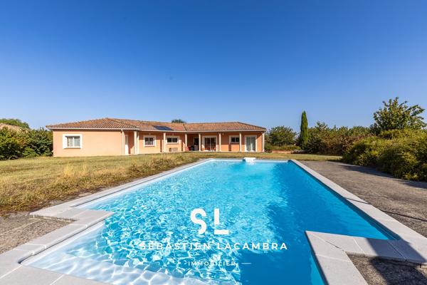 Maison de plain-pied avec piscine, 4 chambres et 3 008 m² de terrain