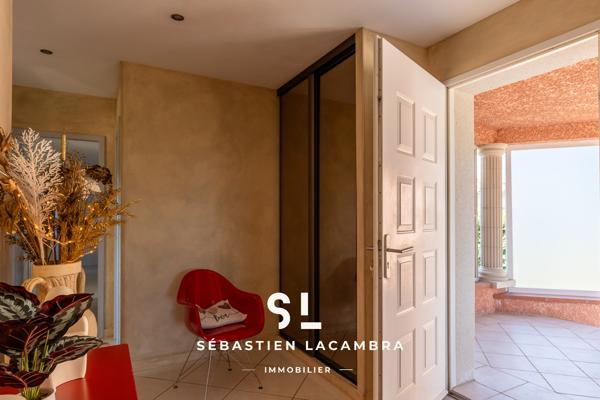 Maison de plain-pied avec piscine, 4 chambres et 3 008 m² de terrain