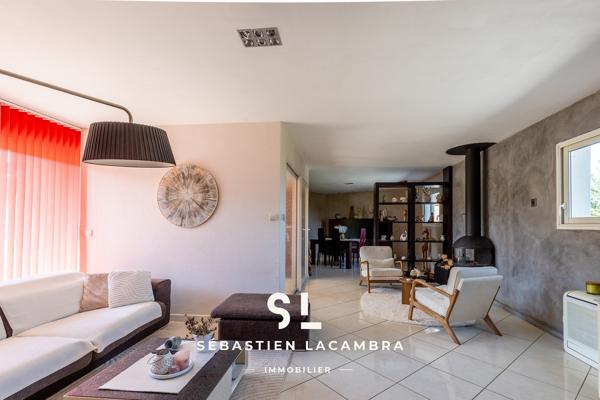 Maison de plain-pied avec piscine, 4 chambres et 3 008 m² de terrain