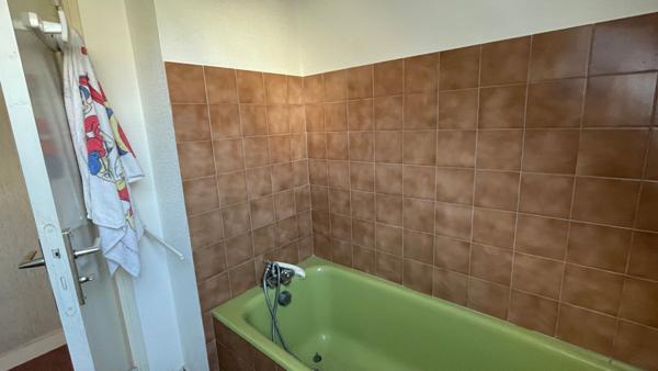 A vendre a La Trinite sur Mer - Charmante maison avec jardin a decouvrir, non loin des quais