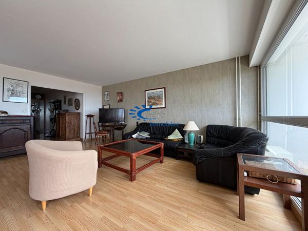 LA ROCHELLE - APPARTEMENT D ENVIRON 99m² - BALCONS ET STATIONNEMENT La rochelle LA ROCHELLE - APPARTEMENT D ENVIRON 99m² - BALCONS ET STATIONNEMENT La rochelle