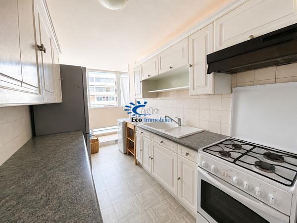 LA ROCHELLE - APPARTEMENT D ENVIRON 99m² - BALCONS ET STATIONNEMENT La rochelle LA ROCHELLE - APPARTEMENT D ENVIRON 99m² - BALCONS ET STATIONNEMENT La rochelle