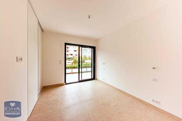 Vente appartement Saint-Raphaël (83) 4 pièces 92.46m²