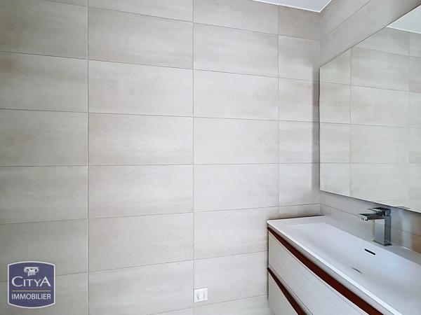 Appartement à vendre 4 pièces 92.46m² Saint-Raphaël (83700)