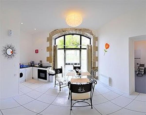 Immeuble à ROCHE JAUDY, 22450 - 334m²