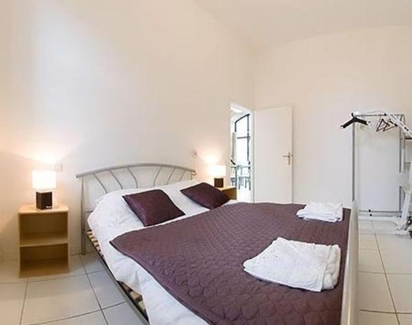 Immeuble à ROCHE JAUDY, 22450 - 334m²