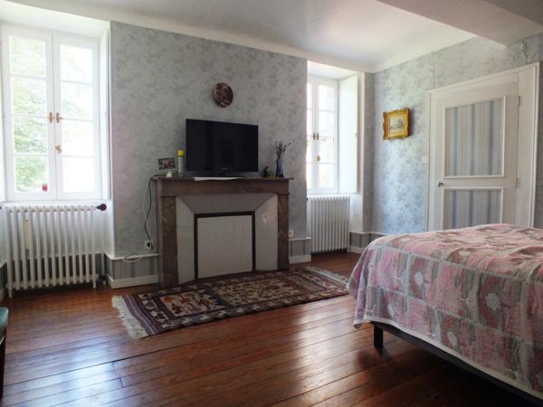 Dpt Côte d'Or (21), à vendre SEMUR EN AUXOIS propriete P15