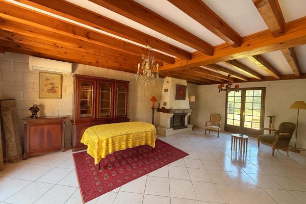 Maison Salles 6 pièces 142 m2 grand terrain et double garage + piscine