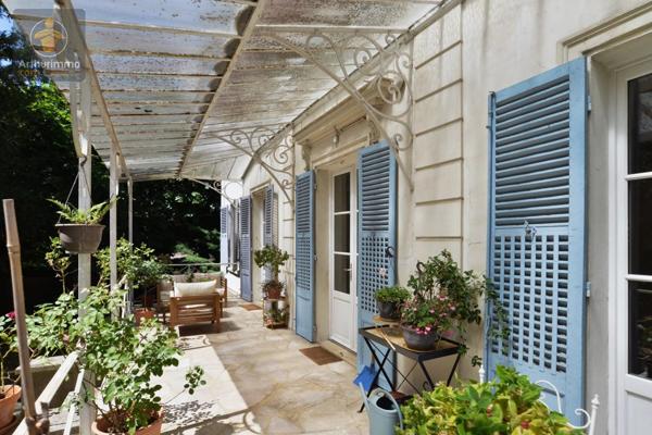 Vente Maison 10 pièces 333 m2 à Mandres-les-Roses