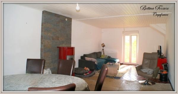 🏡 Maison en pierre rénovée avec dépendances et jardin clos