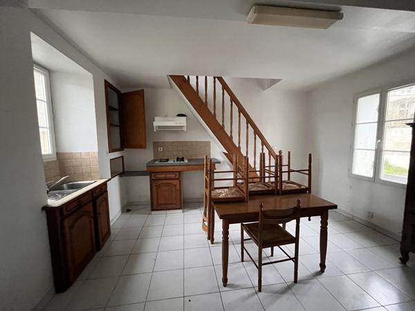 Maison à vendre |  Saintes |  2 pièces | 38 m²