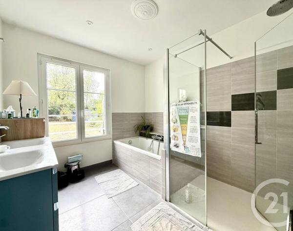 Maison à vendre  4 pièces - 124,56 m 2   DOMPIERRE SUR MER  - 17
