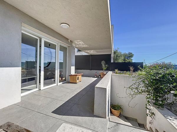 Maison moderne a vendre a Peymeinade - 3 chambres, garage double