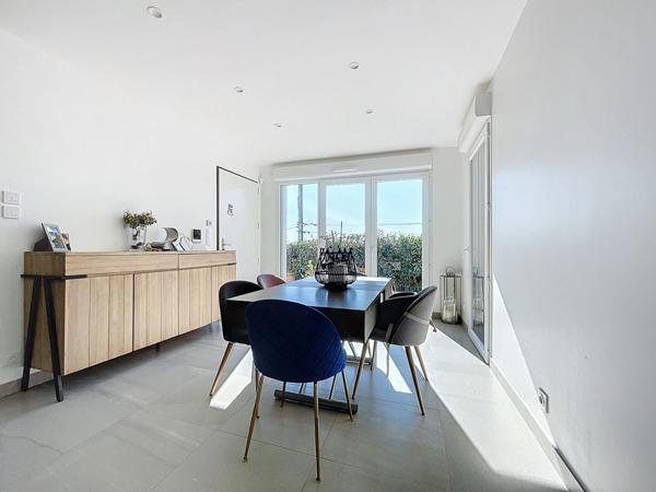 Maison moderne a vendre a Peymeinade - 3 chambres, garage double