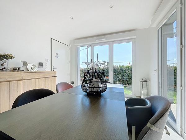 Maison moderne a vendre a Peymeinade - 3 chambres, garage double