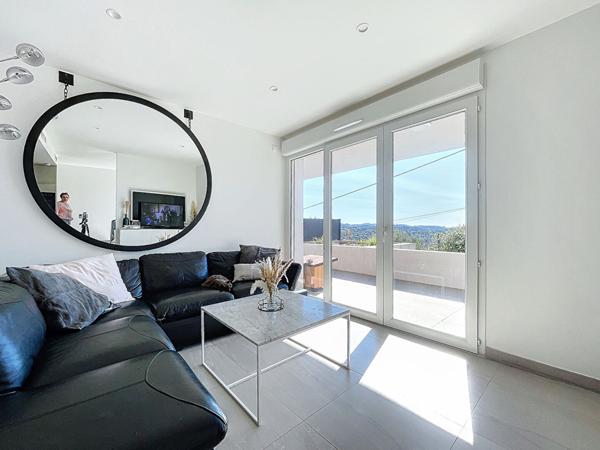 Maison moderne a vendre a Peymeinade - 3 chambres, garage double