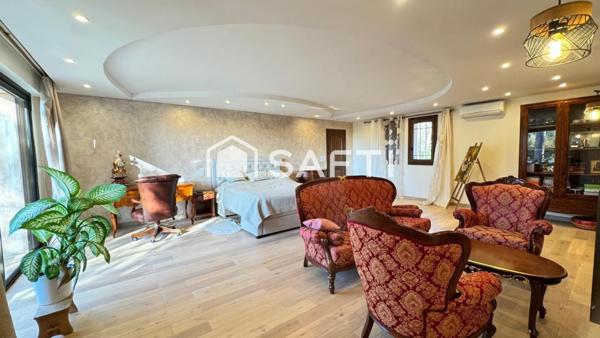 À VENDRE – Superbe Villa Rénovée de 659 m²