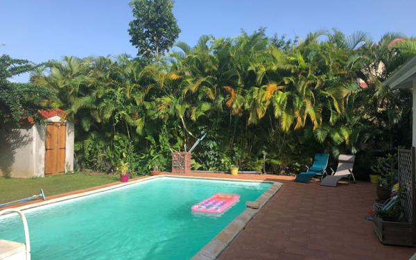 Maison à vendre    4 pièces • 75 m2 Baie-Mahault