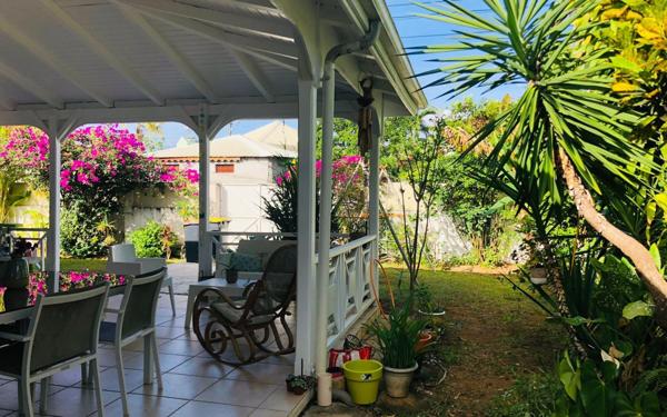 Maison à vendre    4 pièces • 75 m2 Baie-Mahault