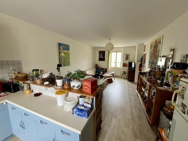 Immeuble à vendre |  Chabanais |  180 m²