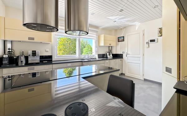 Maison à vendre    6 pièces • 135 m2 Orcemont