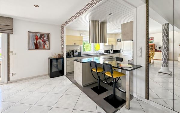 Maison à vendre    6 pièces • 135 m2 Orcemont