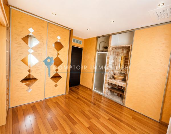 Maison 5 pièce(s) 4 chambre(s) 165 m²