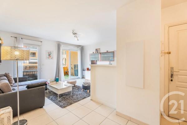 Appartement F2 à vendre  2 pièces - 40 m 2   NICE  - 06