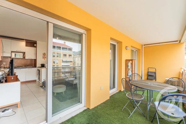 Appartement F2 à vendre  2 pièces - 40 m 2   NICE  - 06