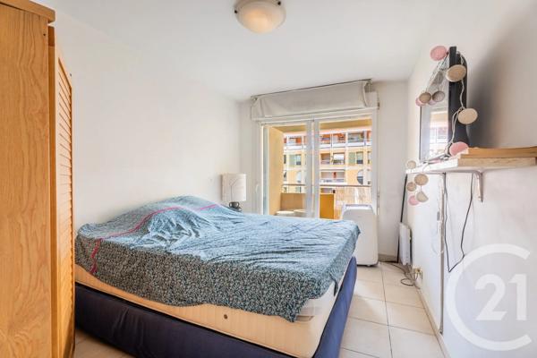 Appartement F2 à vendre  2 pièces - 40 m 2   NICE  - 06