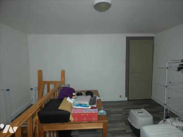 CHATEAUNEUF DU FAOU- Immeuble avec local et appartement