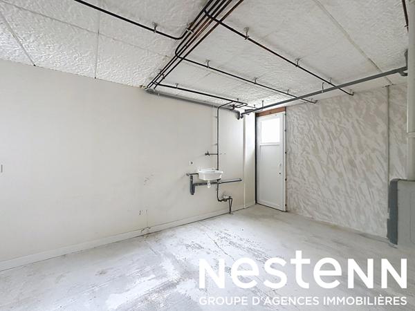 A Vendre: Centre-ville de Thoissey (01140) ? Maison de ville avec garage, fort potentiel et petit prix !